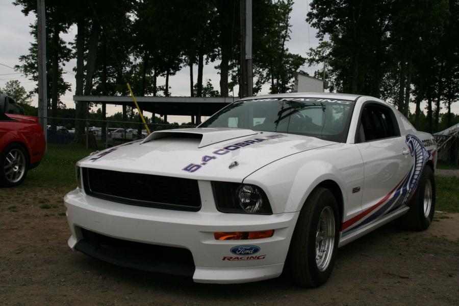  Ford Mustang Cobra Jet 2009 года  (фото 6 из 22)